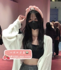 本人藝名：莉莉 157.D.19.45kg